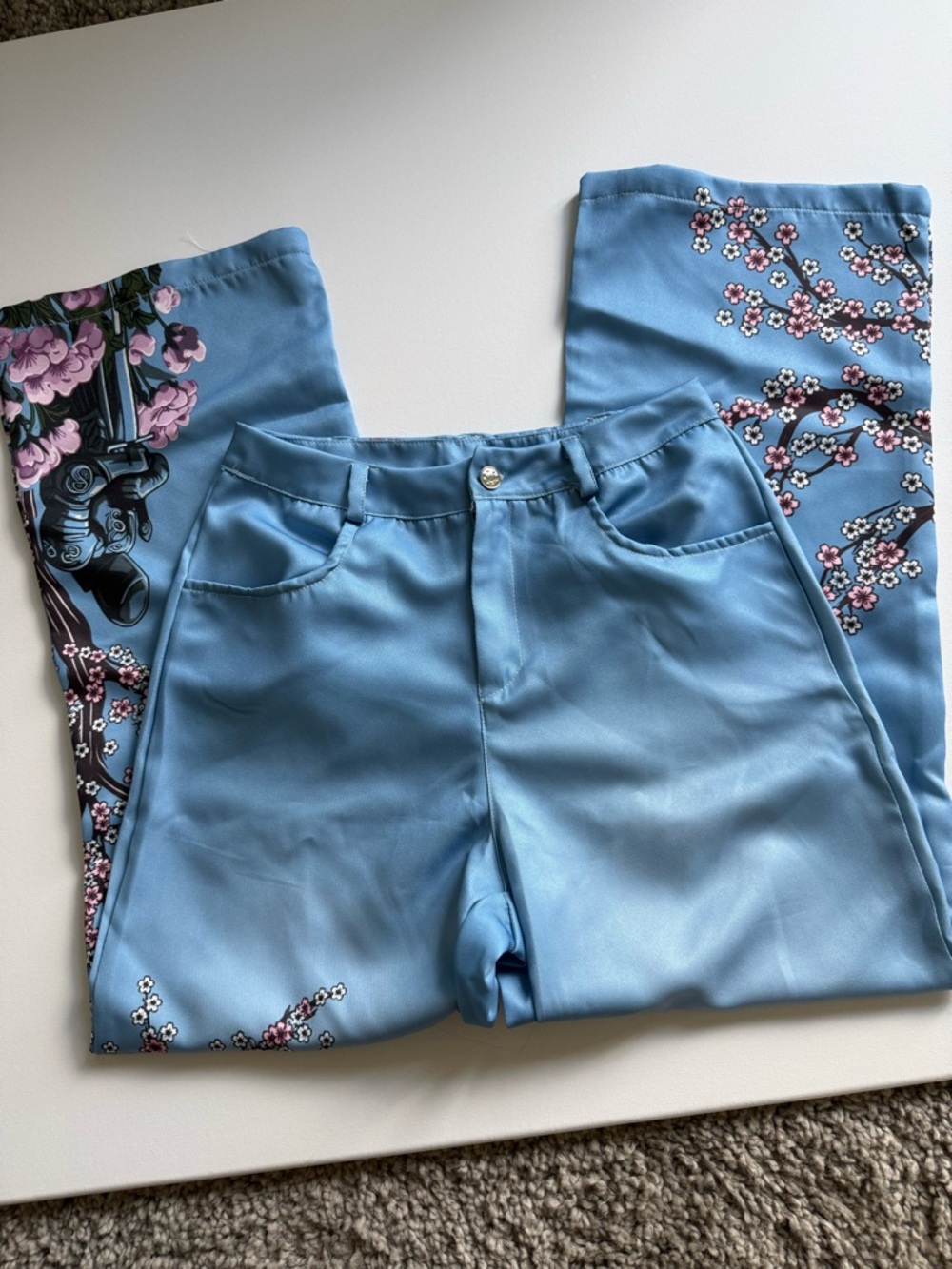 SHEIN Blue Wide-Leg Pants with Floral & Knight Print - Picture 8 of 8